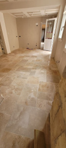 Photo de galerie - Carrelage travertin 