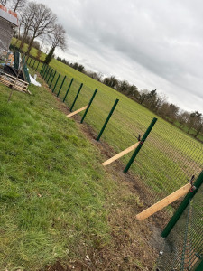 Photo de galerie - Pose de clôture rigide 