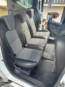 Photo de galerie - Nettoyage auto en profondeur avec des produits de qualité et ecologique