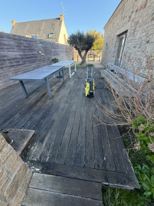 Photo de galerie - Nettoyage d’une terrasse  bois 