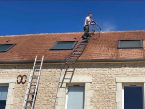 Photo de galerie - Nettoyage basse pression et application d'un anti mousse