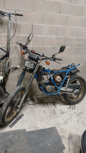 Photo de galerie - Restauration  Moto 125cc  1988