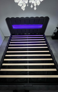 Photo de galerie - Lit coffre avec Led intégré 