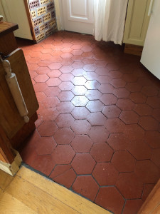 Photo de galerie - Nettoyage tomettes 