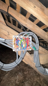 Photo de galerie - Raccordement d’une boîte de dérivation 