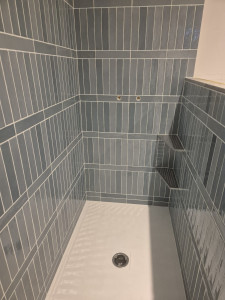 Photo de galerie - Salle de bain rénové. 