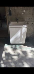 Photo de galerie - Installation meuble vasque 