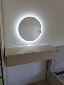 Photo de galerie - Montage de commode chez ma cliente avec miroir 