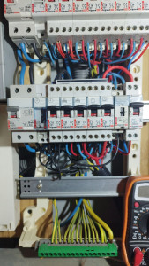 Photo de galerie - Remplacement du contacteur Jour/Nuit du Chauffe eau électrique.