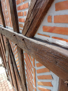 Photo de galerie - Peinture sur poutre en chêne 