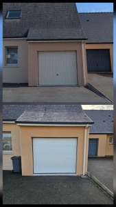 Photo de galerie - Remplacement d’une porte de garage motorisé 