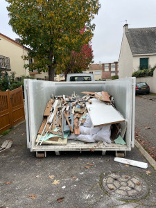 Photo de galerie - Grosse benne 10m3 de (déchets mélanger)