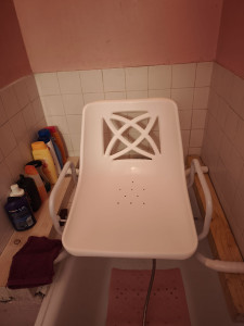 Photo de galerie - Aide  a la  douche 