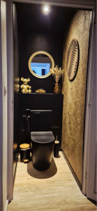 Photo de galerie - Toilette finis création placo pour un déport , photo avant pendant dispo dans la sélection plâtrerie .  