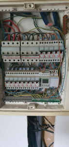 Photo de galerie - Tableau électrique triphasés 