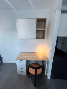 Photo de galerie - Table d'étude