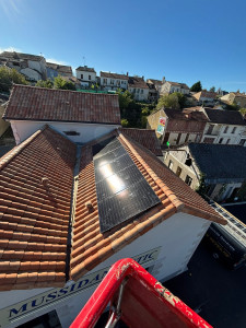 Photo de galerie - Installation de panneaux photovoltaïques