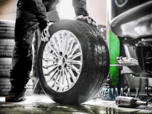 Photo de galerie - Montage et équilibrage de vos pneus 