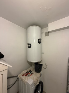Photo de galerie - Ballon d’eau chaude prêt à la mise en service 