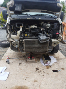 Photo de galerie - Radiateur de refroidissement moteur plus distribution sur un master 2,5dci