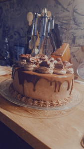 Photo de galerie - Layer cake kinder bueno