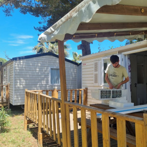Photo de galerie - Installation de climatisation dans des mobil-homes.