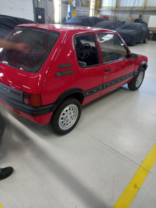 Photo de galerie - Restauration 205 GTI