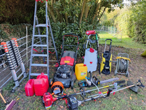 Photo de galerie - Bricolage et multi services