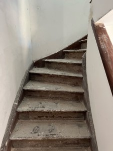 Photo de galerie - Rénovation escalier (Avant)