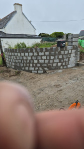 Photo de galerie - Finalisation de mur de jardin arrondi et droit comme vous voulez à votre choix