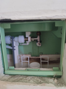 Photo de galerie - Remplacement chasse d'eau + flotteur et robinet d'arrêt wc suspendu 