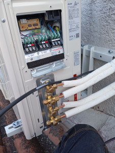 Photo de galerie - Réalisation d'un climatiseur double 