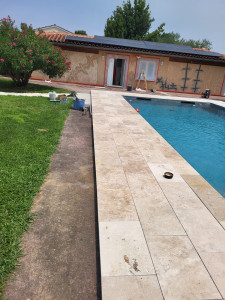 Photo de galerie - Carrelage extérieur piscine 