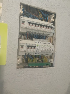 Photo de galerie - Tableau electrique pour un appartement de 4 pièces 