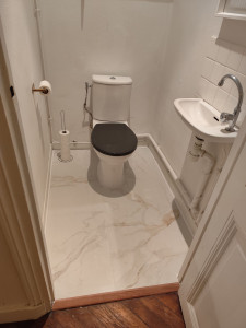 Photo de galerie - Installation  siège de toilette