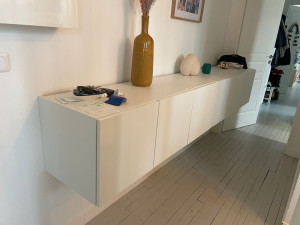 Photo de galerie - Montage des meubles et fixation au mur 