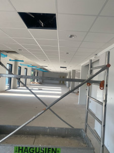 Photo de galerie - Grand faux-plafond en dalle 600x600-mm fini avec du succè à pessac