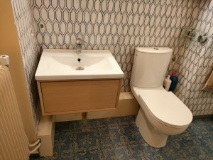 Photo de galerie - Installation meuble vasque et wc
