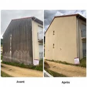 Photo de galerie - Nettoyage pignon avant et après avec protection hydrofuge