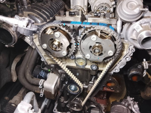 Photo de galerie - Remplacement courroie de distribution immergée dans l'huile moteur ecoboost