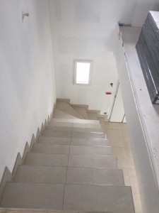 Photo de galerie - Rénovation escalier carrelage 