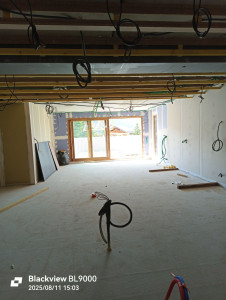 Photo de galerie - Installation électrique au sol au mur et au plafond d'un logement T6 de luxe à Méribel