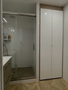 Photo de galerie - Aménagement sur mesure d’un espace salle de bain 