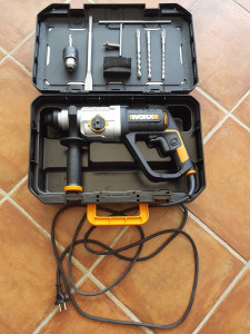 Photo de galerie - Perforateur