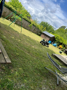 Photo de galerie - Tonte de pelouse - Débroussaillage