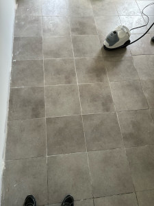 Photo de galerie - Avant traitement des joints à la vapeur 