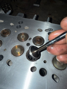 Photo de galerie - Remise à neufs culasse , et rectification siège de soupape avec rodage dans les règle de l’art 