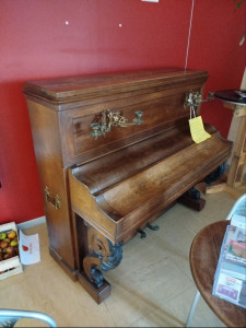 Photo de galerie - Livraison Piano secteur Quimper