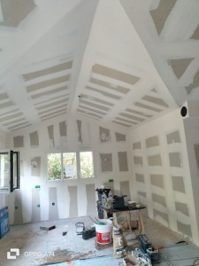 Photo de galerie - Réalisation d'une maison maison en placko bandes à joint et peinture
