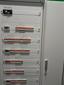 Photo de galerie - Câblage d'armoire 